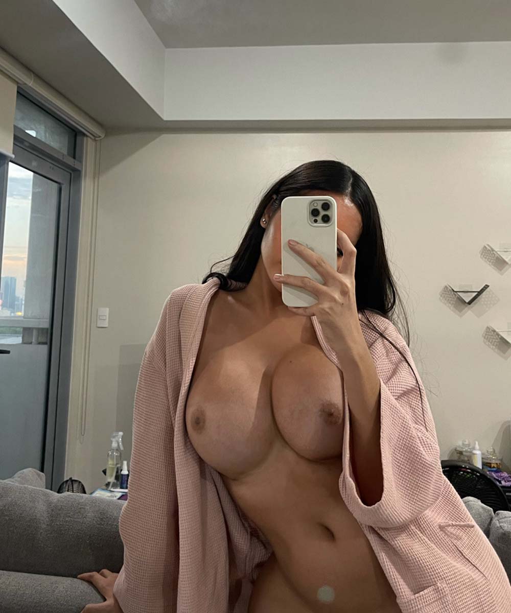 Angela Castellanos naked in Victoria